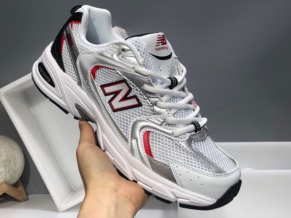 New Balance 2020新款 紐巴倫復古風格情侶款老爹鞋