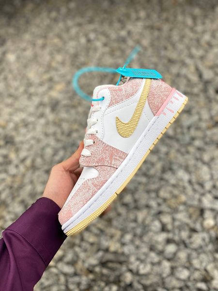 Nike Air Jordan 1 Low GS 2021新款 喬丹1代粉冰淇淋女款籃球鞋 帶半碼