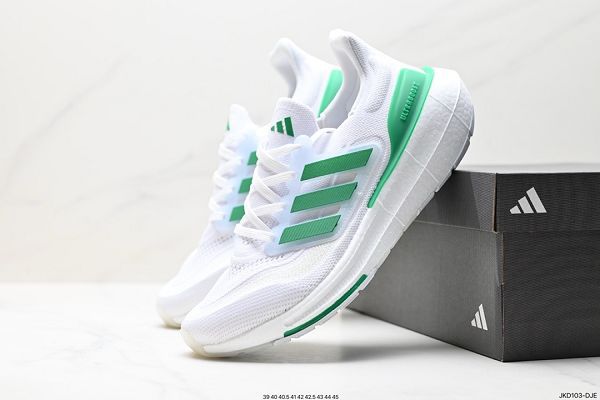 Adidas ULTRABOOST LIGHT 2024新款男女鞋 輕彈系列低幫襪套式針織透氣緩震休閒運動慢跑鞋