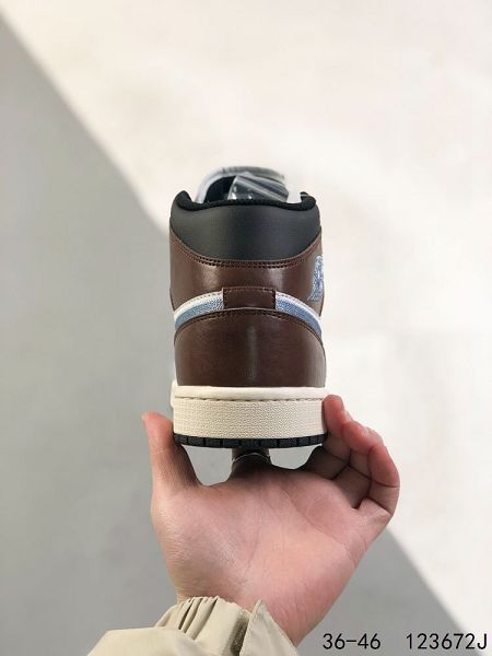 Nike Air Jordan 1 Mid 荔枝紋中高幫經典復古文化休閒運動籃球鞋