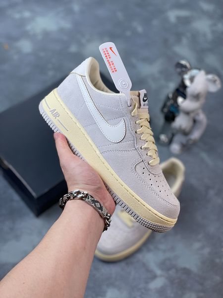 Nike Air Force 1 Low 2024全新男女款灰白低幫休閒板鞋