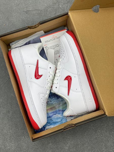 Nike Air Force 1 空軍一號系列 2023全新男女款白紅色休閒運動板鞋 